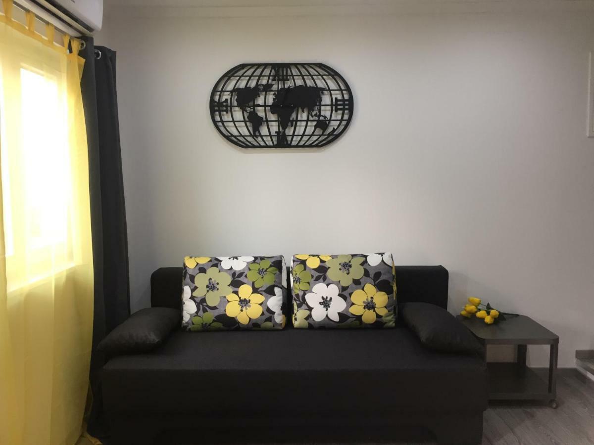 Sunflower Kastela Exterior photo
